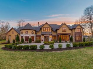 9 Terrace Gdns, Saint Louis, MO 63131