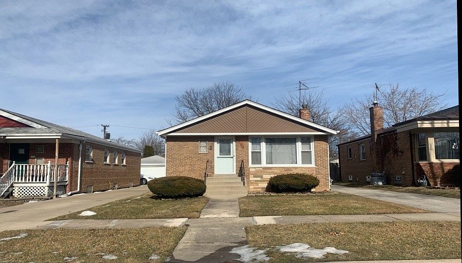 1st image of 2632 W 94th Pl