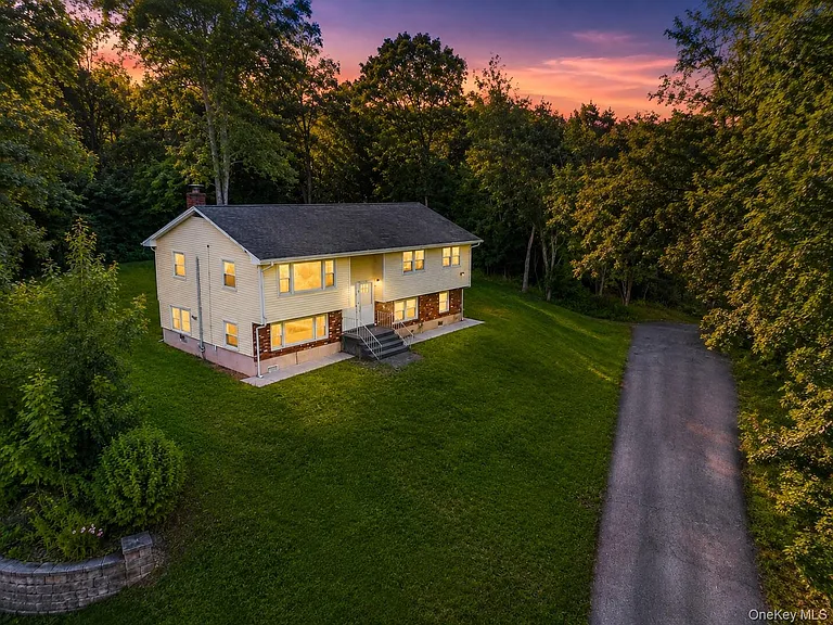 43 Glenmere Homesites Rd — Photo 2