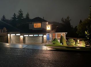 11230 SE Highland Loop, Clackamas, OR 97015