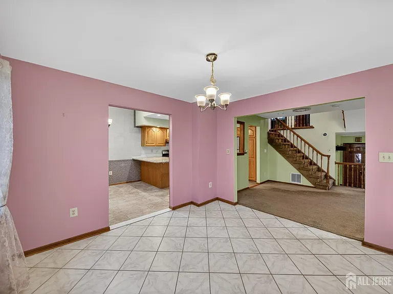 95 Pine St — Photo 28