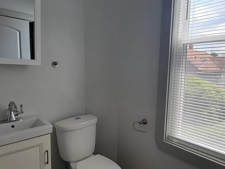 717 Huffman St — Photo 13