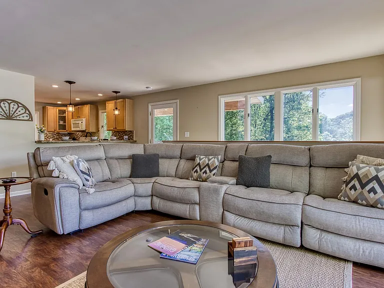 3708 Harris Mountain Way — Photo 5