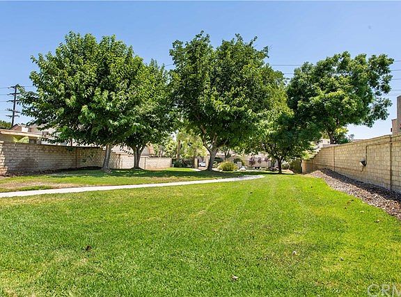 5th image of 22820 Decoro Dr