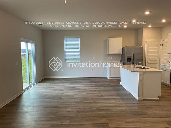 5th image of 5076 Mifford Dr