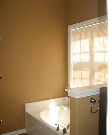 5th image of 6527 Falls Lake Dr