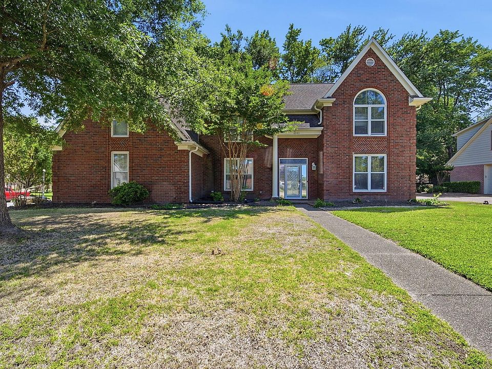1st image of 8905 Bridlewood Ln