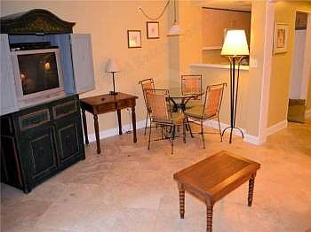 3rd image of 2951 S Bayshore Dr #303