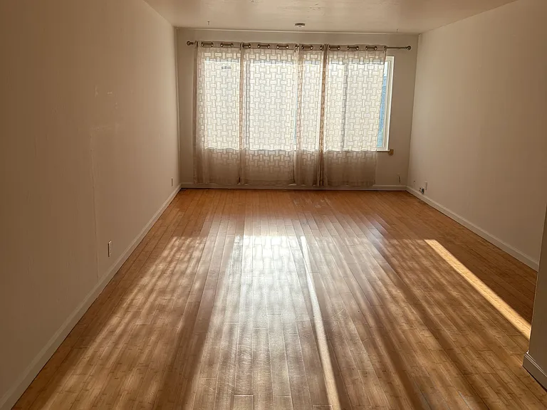 719 17th Ave #2 — Photo 5