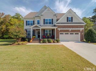5425 Downton Grove Ct, Fuquay Varina, NC 27526