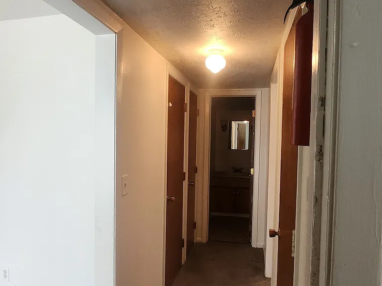 205 Fairlane Dr #10 — Photo 5