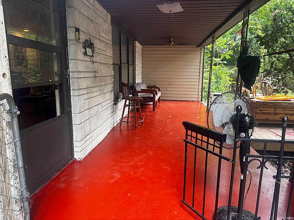 2nd image of 1201 S Longwood Dr
