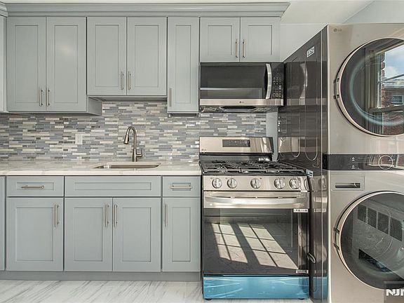 5th image of 32 Wedgewood Dr APT 48