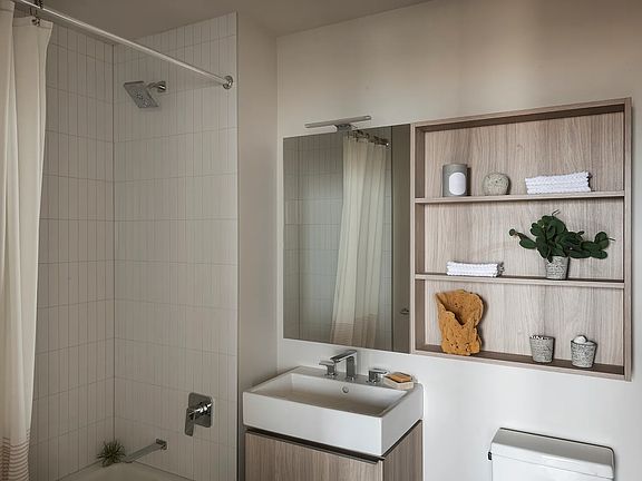 4th image of 505 State St #18I