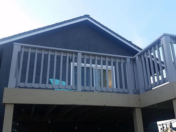 Deck off master bedroom