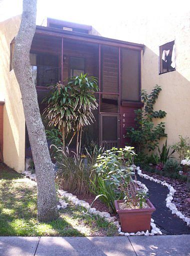 1st image of 487 Valerie Dr