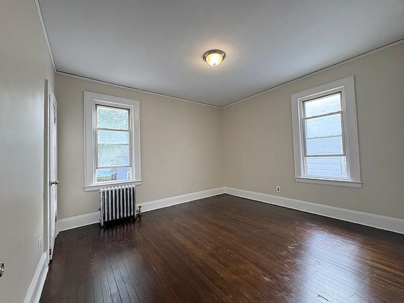3rd image of 45-47 Fuller Pl #6D