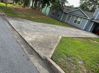 6470 Emerald Pointe Cir, College Park, GA 30349