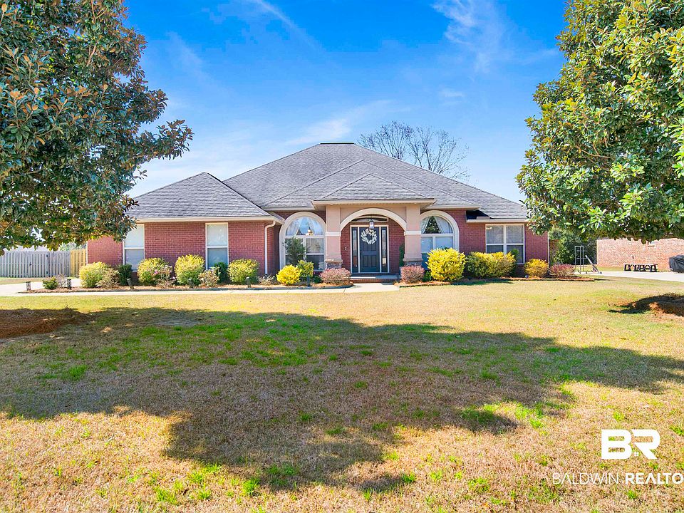 1st image of 262 Royal Ln