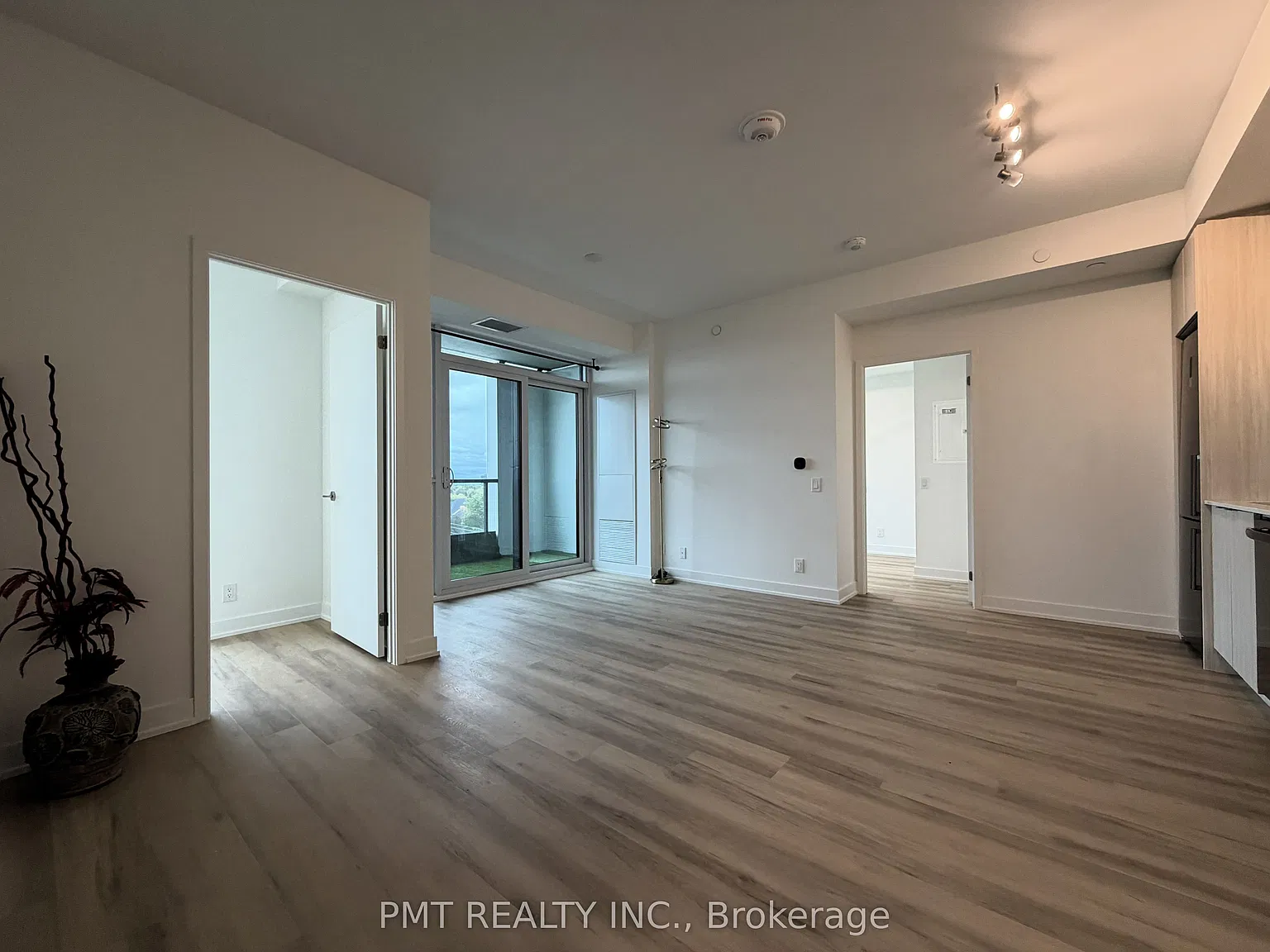 2 bed, $2,690 — Photo 2