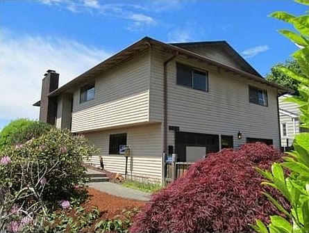 2nd image of 6681 Beveridge Pl SW