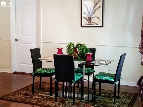 981 Woodward Park Dr, Suwanee, GA 30024