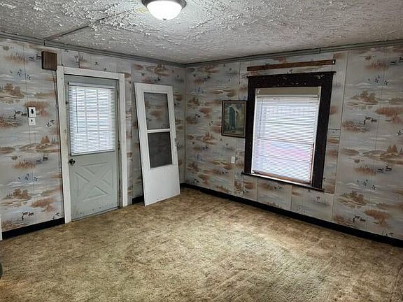 2nd image of 516 Polk St