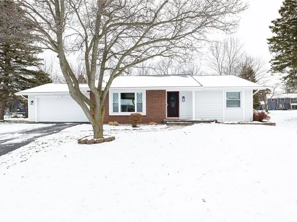 30 Moorland Rd, Rochester, NY 14612