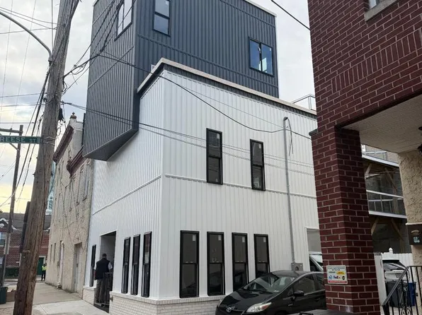 504 Carpenter St, Philadelphia, PA 19147