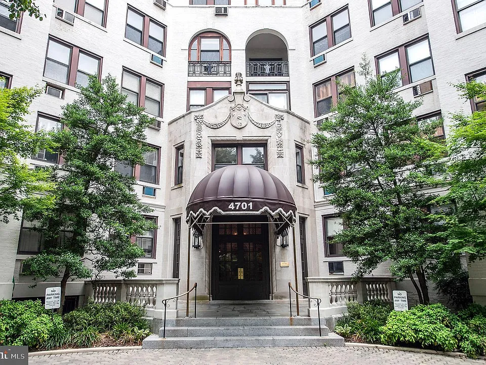 4701 Connecticut Ave NW #300