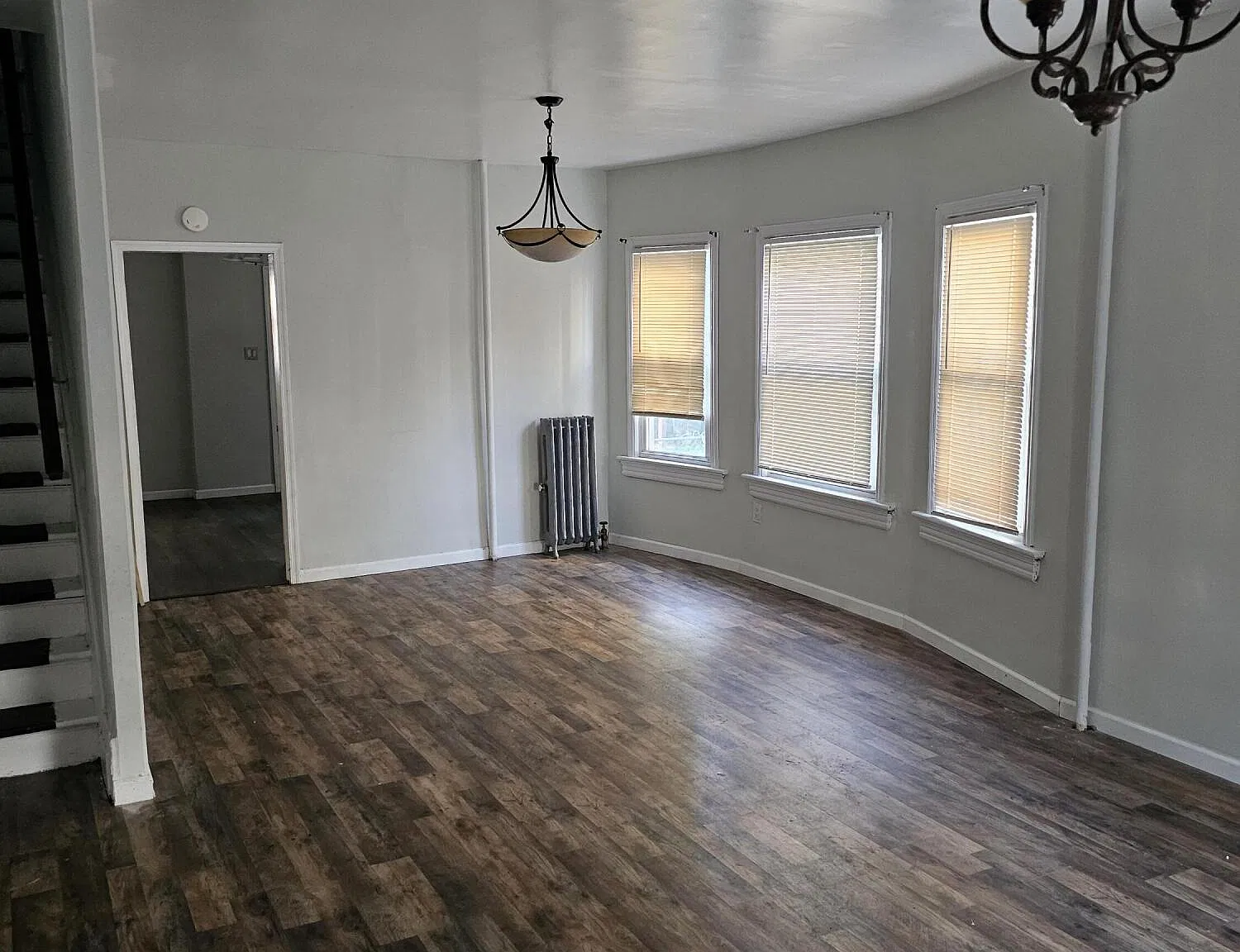 5 bed, 2.0 bath, 1777 sqft, $1,700 — Photo 2