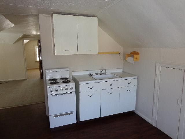1st image of 3702 Buechner Ave