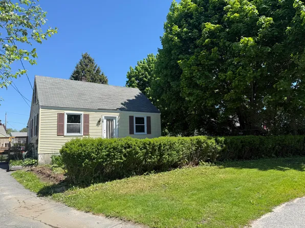 29 Garfield Circle, South Portland, ME 04106