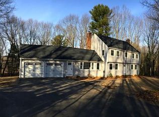 4 Donovan Dr, West Newbury, MA 01985