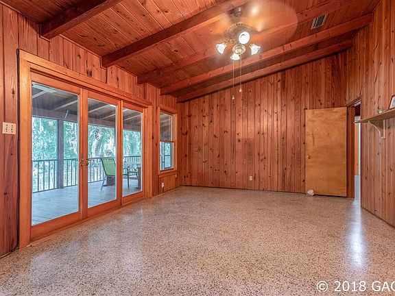 5th image of 128 Hickory Hill Ln