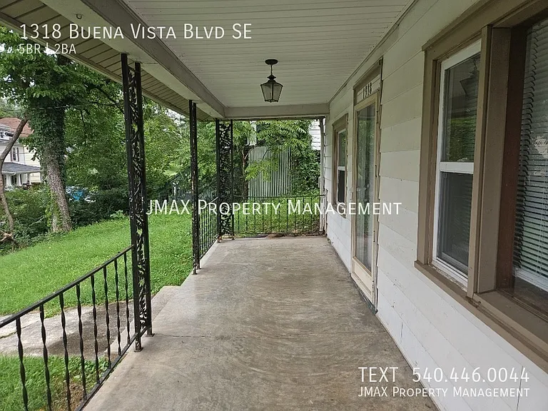 1318 Buena Vista Blvd SE — Photo 2
