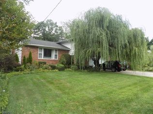 189 W King St, Hillside, NJ 07205