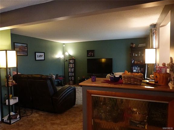 4th image of 78 Nandale Dr