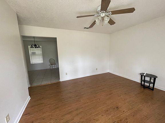 2nd image of 8464 Southern Park Dr