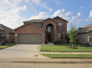 9108 Holliday Ln, Aubrey, TX 76227