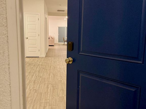 3rd image of 9618 Maple Terrace Ln