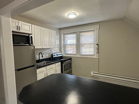 5th image of 339 Glenwood Ave #3
