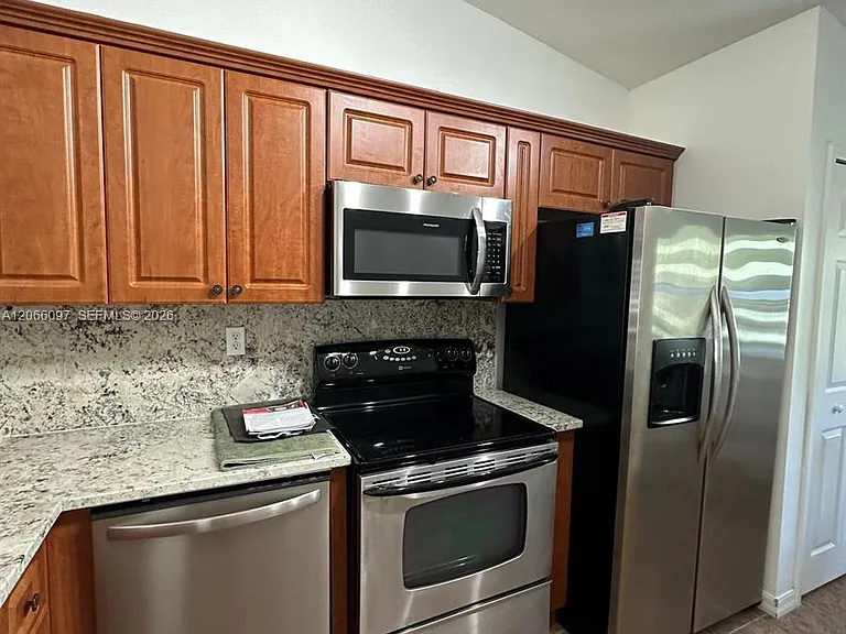 2920 SE 12th Rd #203-30 — Photo 12