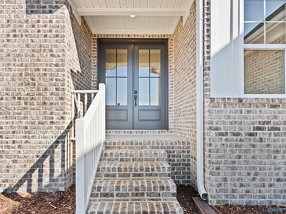 5th image of 22040 Mulligan Pkwy