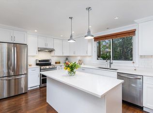 4833 Lanark St, Vancouver, BC V5N3S1