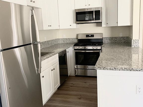 2nd image of 191 Village Ct APT 2