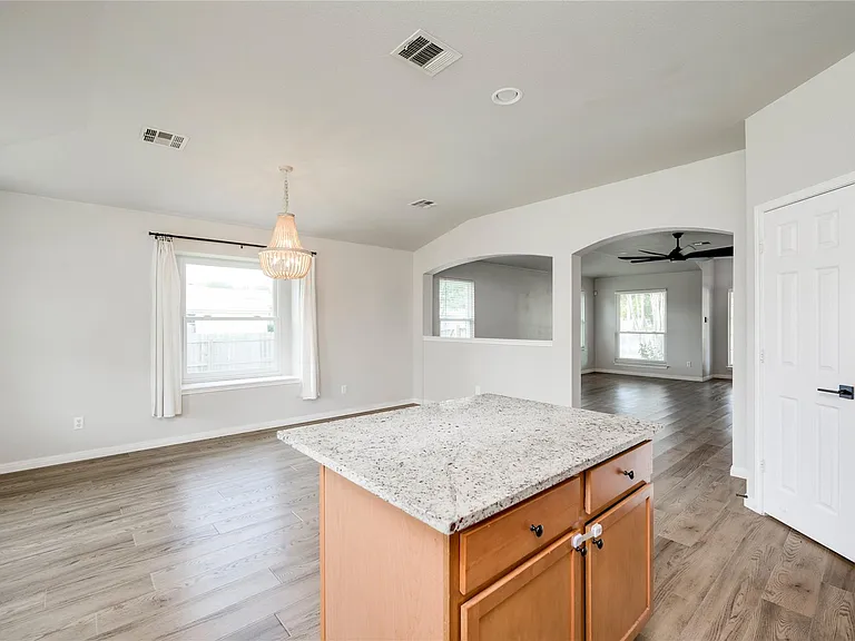 2401 Marshall Trl — Photo 14