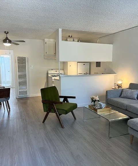 Carson Oakwood Apartments — Photo 40