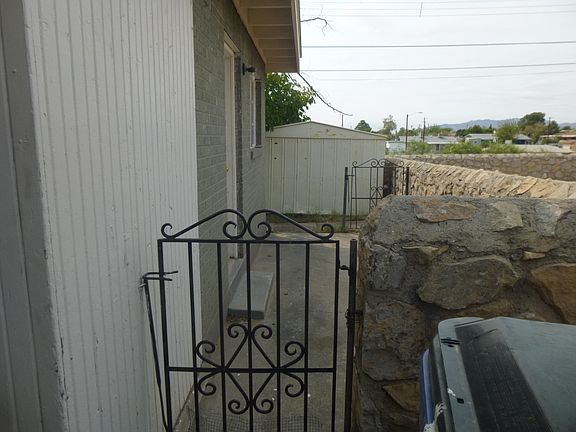3rd image of 1013 Wyatt Dr