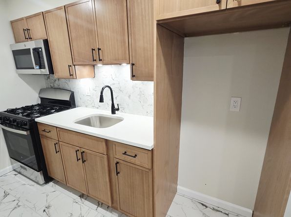 192 W Madison Ave APT 11